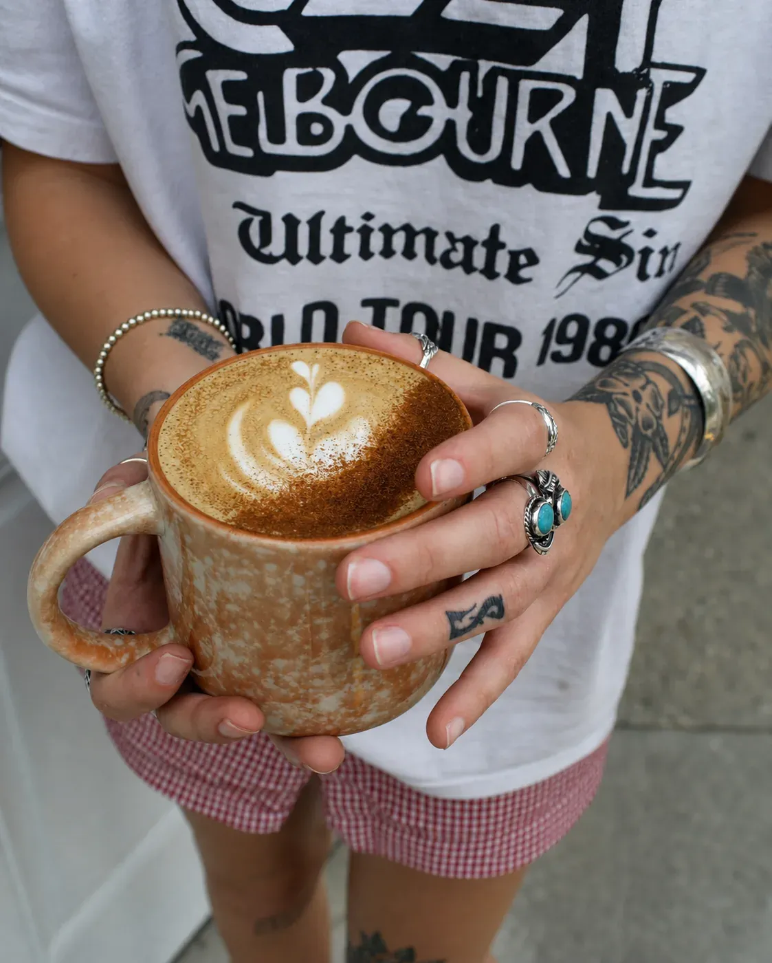 Brown Sugar Cinnamon Latte in a ceramic mug
